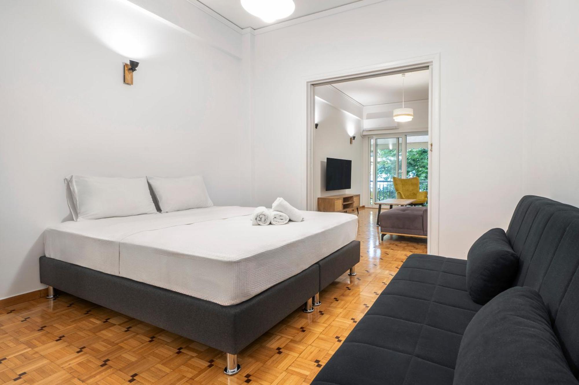 Kypseli Apt-next To Attiko Hospital Appartement *