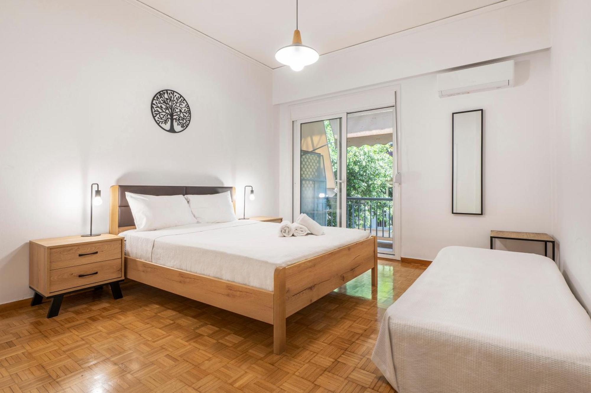 Kypseli Apt-next To Attiko Hospital *