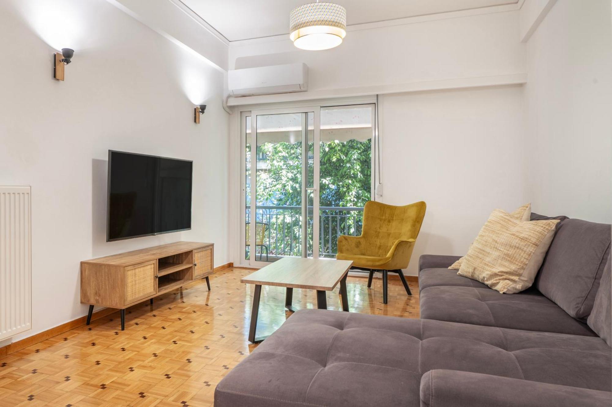 Kypseli Apt-next To Attiko Hospital Appartement