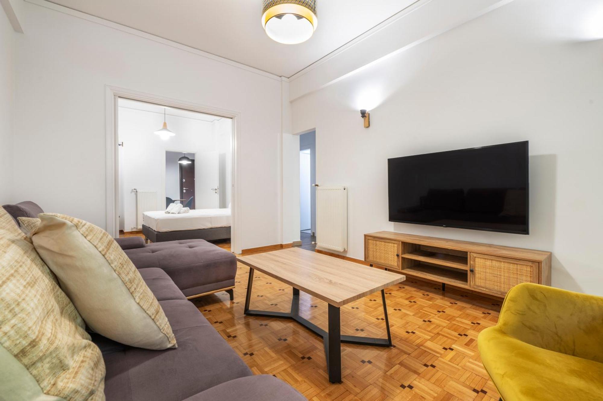 Kypseli Apt-next To Attiko Hospital *